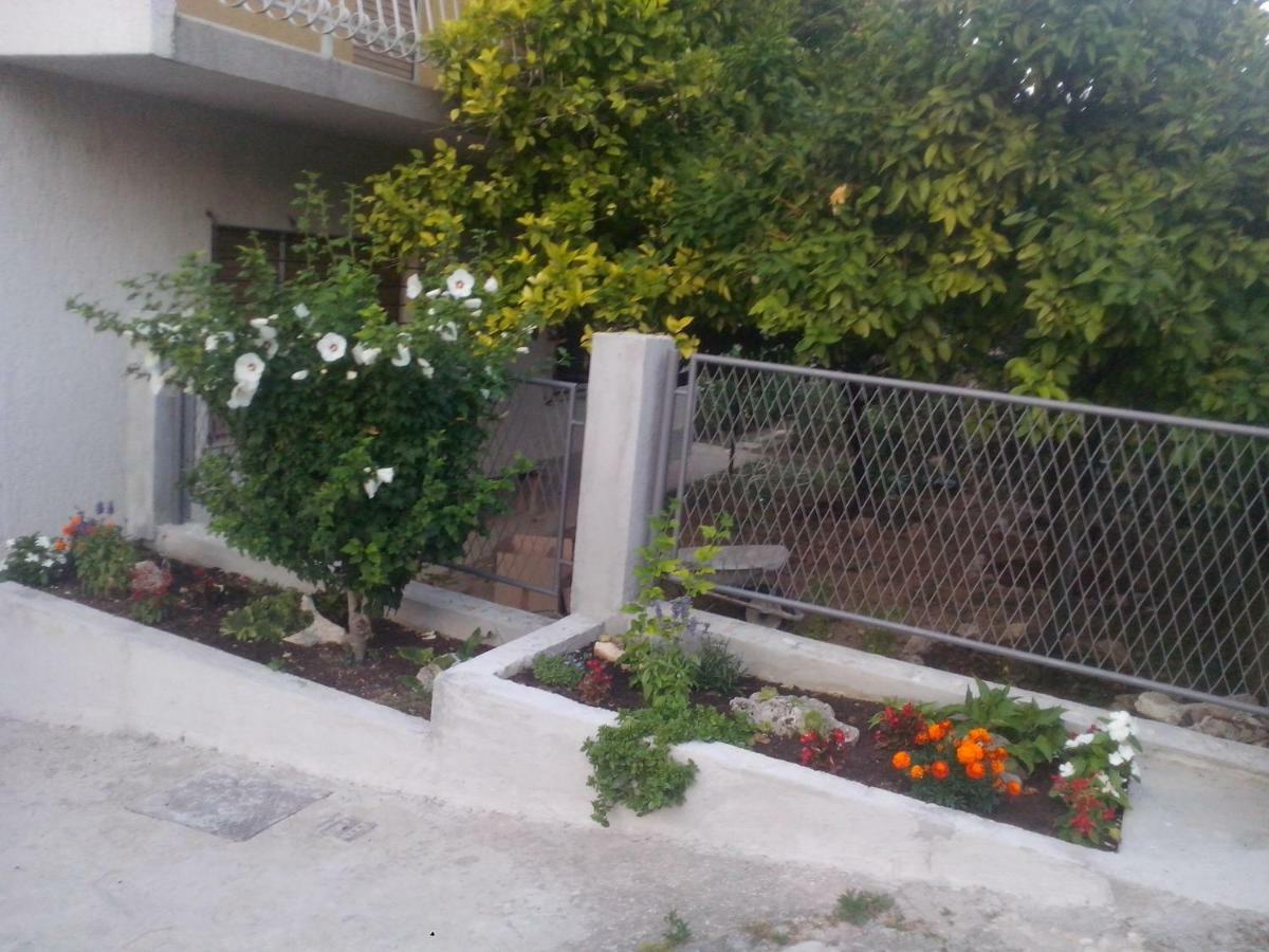 New Apartment Dany With Parking For Two Split Exterior photo